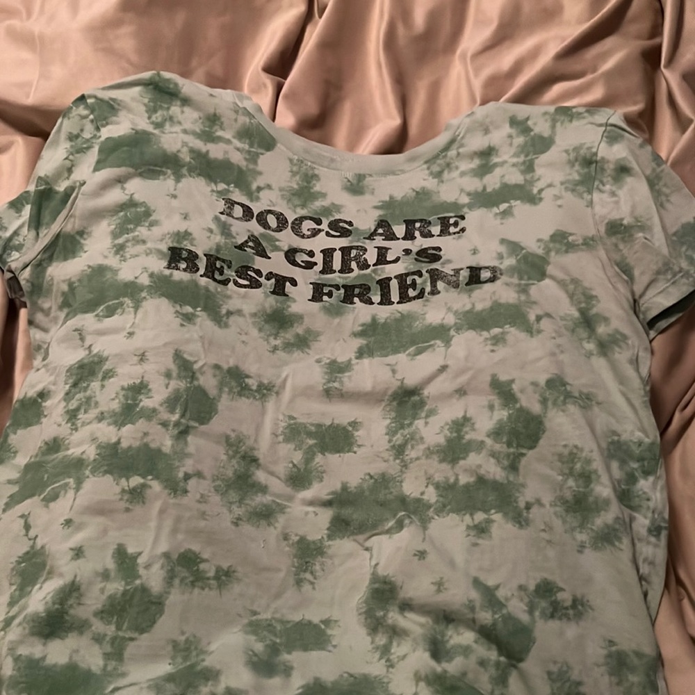 Modern lux medium green tie die